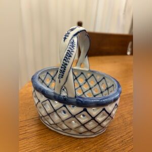 HAND-PAINTED Portuguese Blue and White Ceramic Lattice Basket